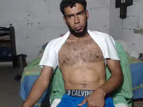 Snapshot of erik_alexander chatting on March 2025 04:46:01 AM erik alexander online show from March 2025 04:46:01 AM