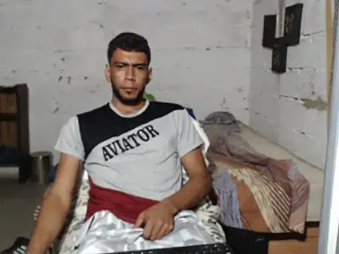 Snapshot of erik_alexander chatting on February 2025 06:01:01 AM erik alexander online show from February 2025 06:01:01 AM