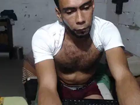 Snapshot of erik_alexander chatting on February 2025 06:30:02 AM erik alexander online show from February 2025 06:30:02 AM