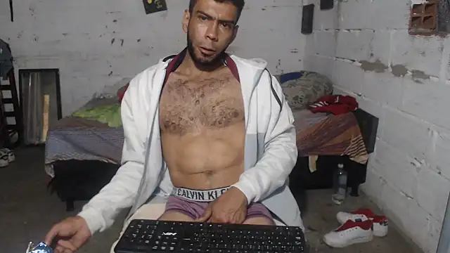 Snapshot of erik_alexander chatting on October 2025 04:46:02 AM erik alexander online show from October 2025 04:46:02 AM