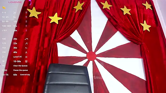 Snapshot of artmiaa chatting on October 2025 03:42:01 PM artmiaa online show from October 2025 03:42:01 PM