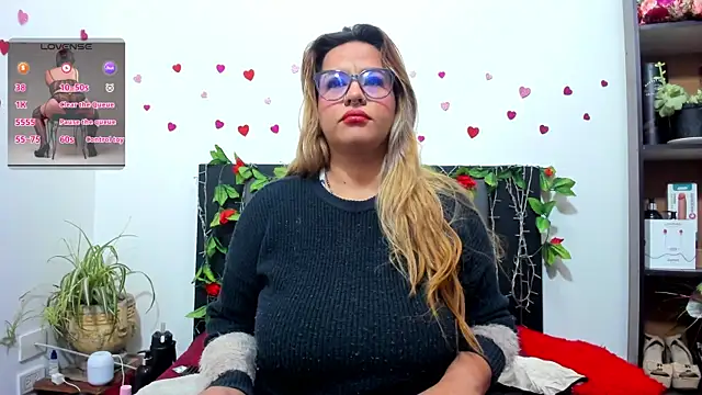 hazel 34 online show from October 2025 08:24:02 AM