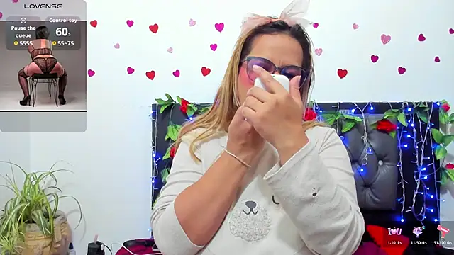 hazel 34 online show from November 2025 08:29:02 AM