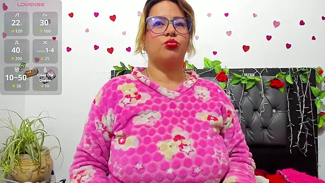 hazel 34 online show from November 2025 08:29:02 AM