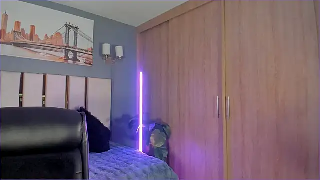 Bambi gurl online show from April 2026 01:50:01 AM