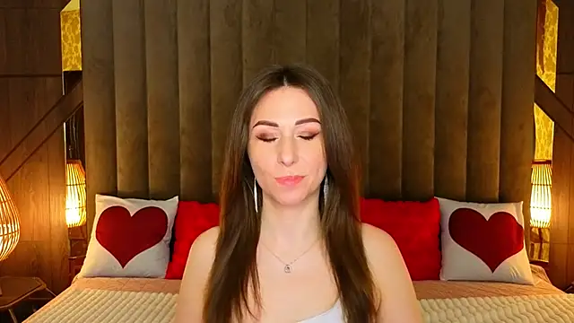 KimmmLi online show from April 2026 01:07:01 PM