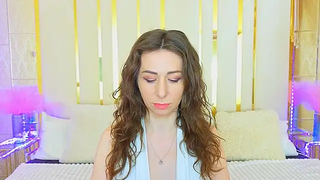 KimmmLi online show from May 2026 05:46:01 AM