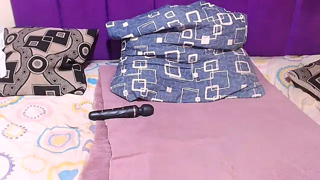 BLACKberry008 online show from April 2026 07:45:01 AM