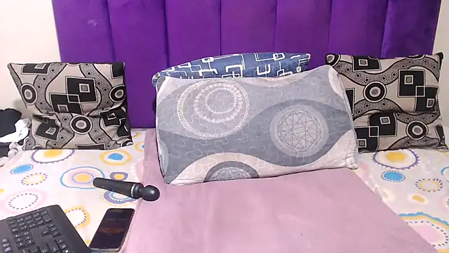 BLACKberry008 online show from February 2026 10:22:02 PM