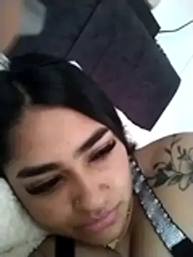 Charlotte cutee18 online show from October 2025 05:12:02 PM