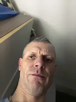 Arthur2288xh online show from April 2026 11:41:02 PM