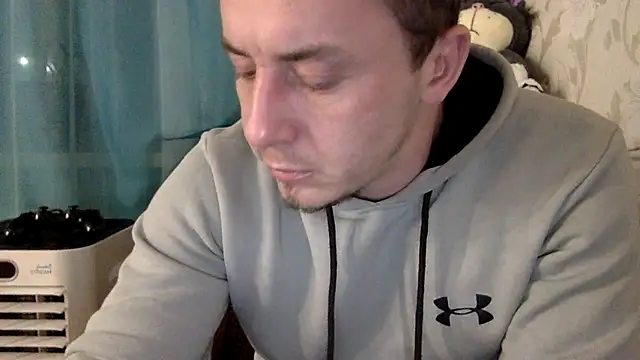 KristiDan online show from November 2025 07:14:02 PM