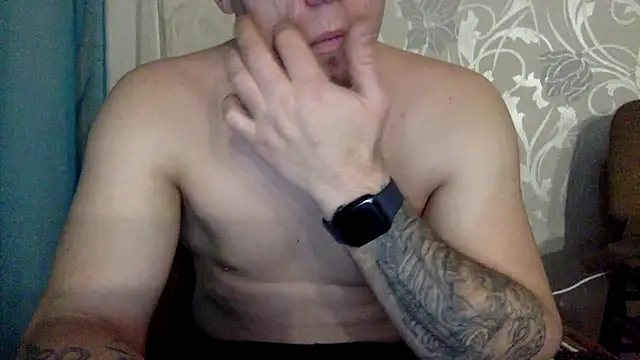 KristiDan online show from December 2025 11:05:02 PM