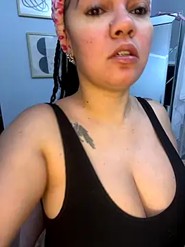 Snapshot of DestineeJayde chatting on September 2025 05:46:01 AM DestineeJayde online show from September 2025 05:46:01 AM