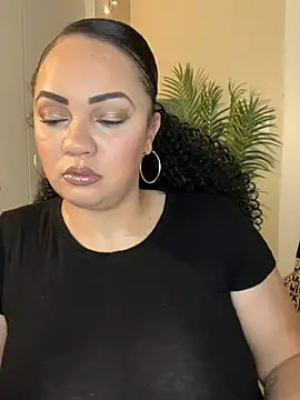 Snapshot of DestineeJayde chatting on January 2025 07:15:01 AM DestineeJayde online show from January 2025 07:15:01 AM