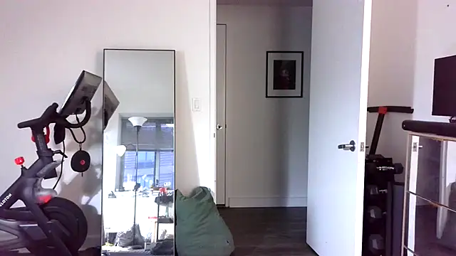 Horus0027 online show from March 2026 10:49:02 AM