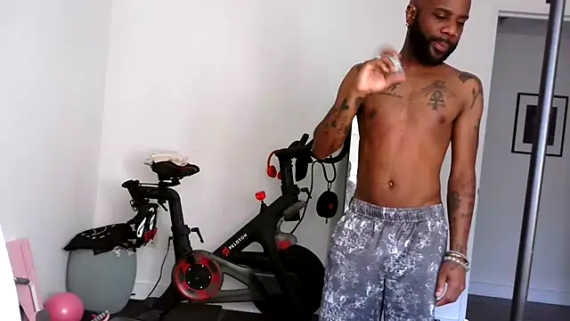 Horus0027 online show from April 2026 01:13:02 PM