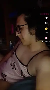 Snapshot of Daisy_150 chatting on September 2025 10:16:01 PM Daisy 150 online show from September 2025 10:16:01 PM