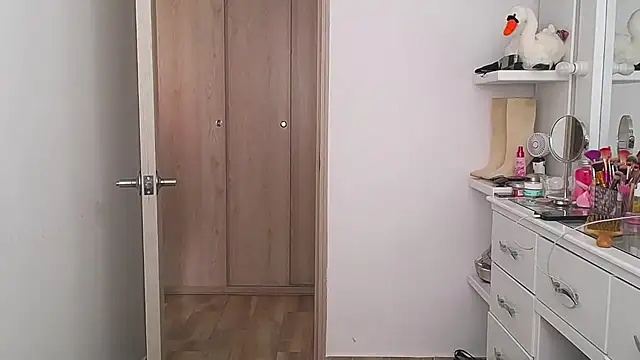 Barbie girl 69 online show from February 2026 04:25:02 PM