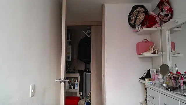 Barbie girl 69 online show from June 2026 12:11:02 PM