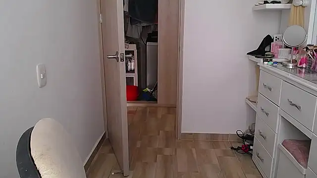 Barbie girl 69 online show from April 2026 05:30:01 PM