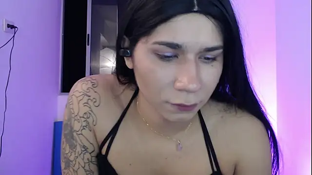 Moon Foxxy online show from September 2025 02:17:01 AM