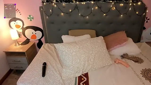 julieth love  online show from December 2025 01:38:02 PM