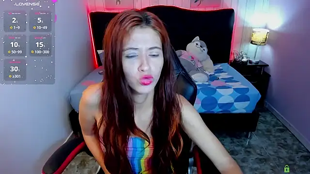 julieth love  online show from November 2025 01:48:02 PM