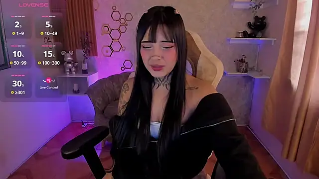 mia catt05 online show from October 2025 03:31:01 PM