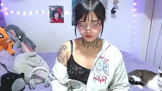 mia catt05 online show from June 2026 05:23:02 AM