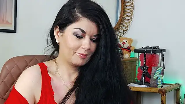 Snapshot of EllenGrace chatting on February 2025 01:57:02 AM EllenGrace online show from February 2025 01:57:02 AM