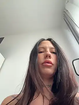 BellaGiaxx online show from April 2026 07:58:01 AM