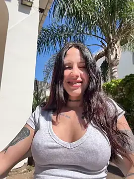 BellaGiaxx online show from April 2026 10:54:02 AM