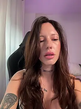 BellaGiaxx online show from November 2025 09:46:02 AM