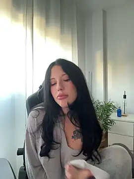 BellaGiaxx online show from December 2025 03:22:02 PM