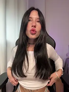 BellaGiaxx online show from December 2025 03:05:02 PM