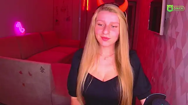 AmaliaQueen online show from October 2025 02:58:01 PM