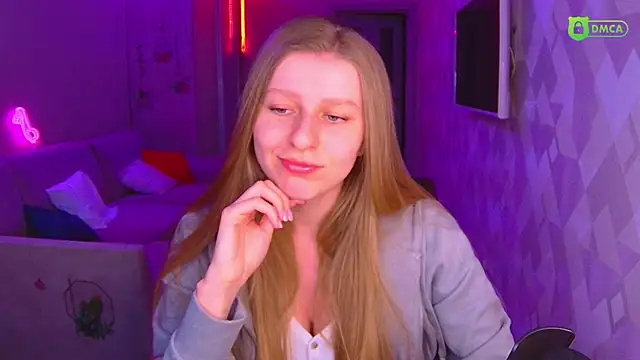Snapshot of AmaliaQueen chatting on March 2025 03:11:02 PM AmaliaQueen online show from March 2025 03:11:02 PM