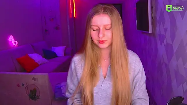 Snapshot of AmaliaQueen chatting on January 2025 02:32:01 PM AmaliaQueen online show from January 2025 02:32:01 PM