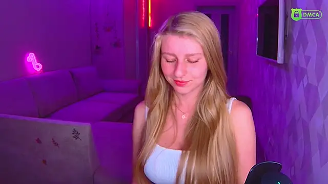 AmaliaQueen online show from November 2025 02:53:01 PM