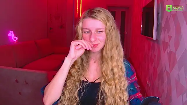 AmaliaQueen online show from November 2025 03:23:01 PM