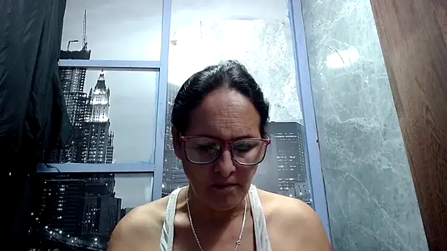 Nastylatinaxxx online show from April 2026 01:25:01 PM