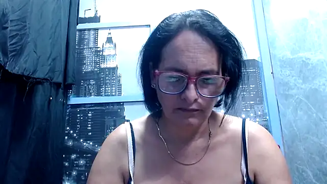 Nastylatinaxxx online show from December 2025 09:59:01 PM