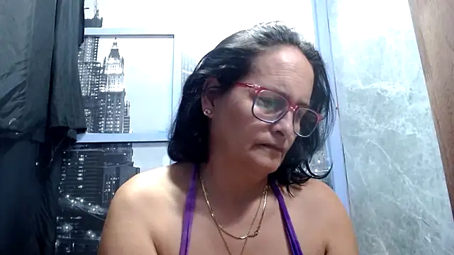 Nastylatinaxxx online show from February 2026 09:15:01 PM