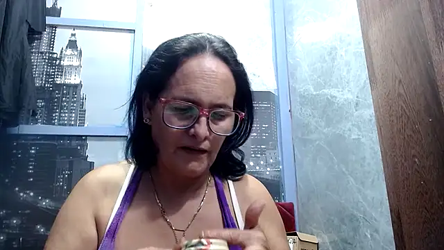 Nastylatinaxxx online show from February 2026 10:01:01 PM