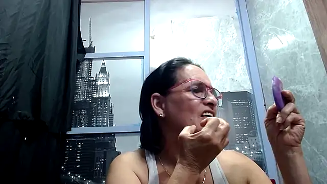 Snapshot of Nastylatinaxxx chatting on December 2025 11:21:02 PM Nastylatinaxxx online show from December 2025 11:21:02 PM