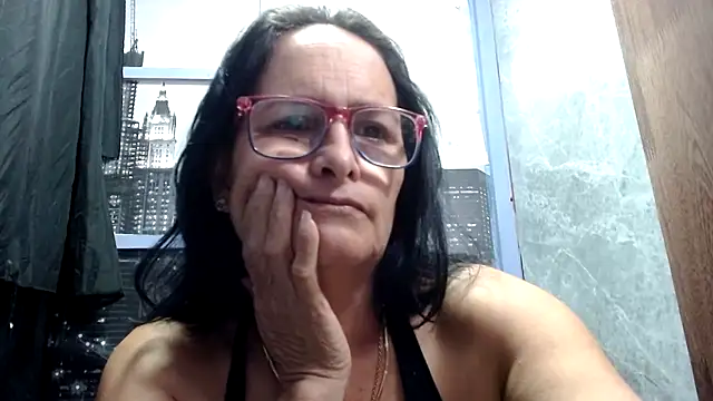 Nastylatinaxxx online show from February 2026 01:18:02 PM