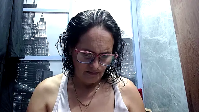 Nastylatinaxxx online show from March 2026 12:03:01 AM