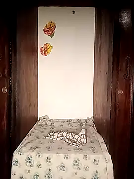 Snapshot of The-Peach-Flexer chatting on September 2025 09:10:02 PM The-Peach-Flexer online show from September 2025 09:10:02 PM