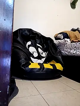 sebasxx97 online show from October 2025 01:43:02 PM